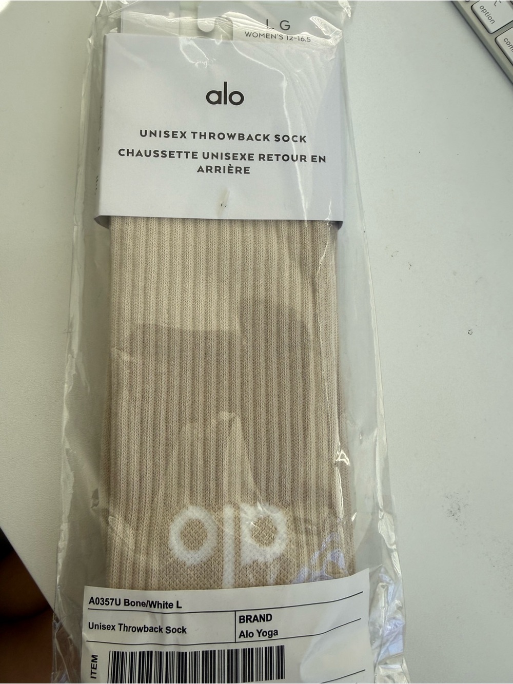 ALO Yoga Unisex Throwback Sock — Bone/White Large Men 10.5-15 Women 12-16.5